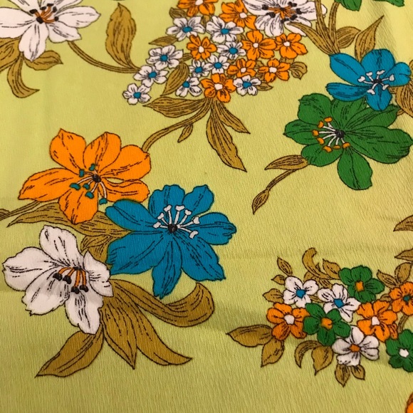 Other - Gorgeous vibrant vintage fabric